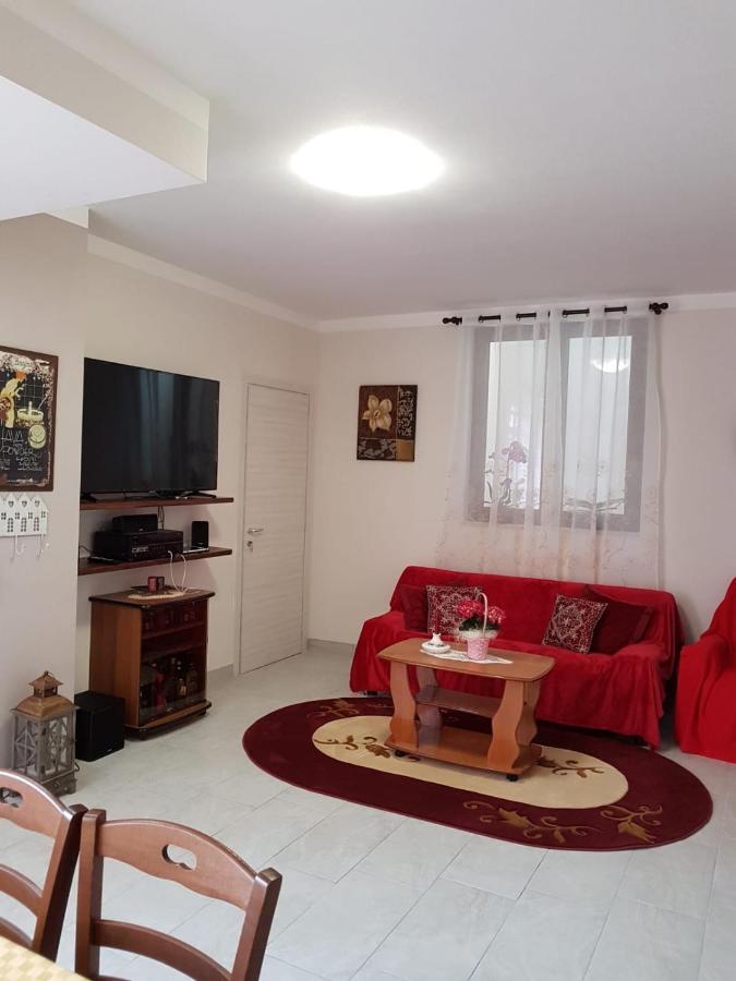 B&B La Casetta Di Lilly Амелиа Екстериор снимка